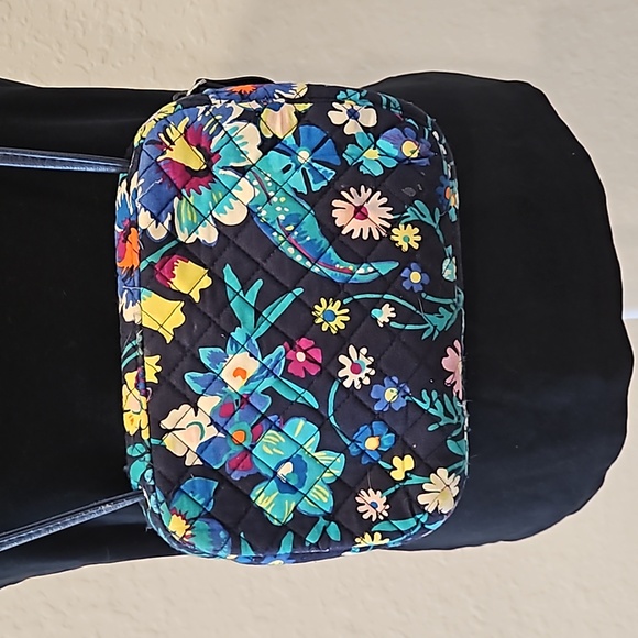 Vera Bradley blue flowered crossbody carryall - Picture 4 of 12